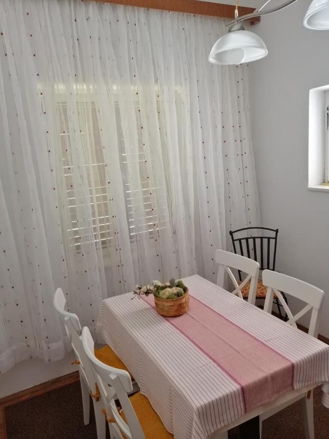 Апартаменти Apartman Mira Башка Екстер'єр фото
