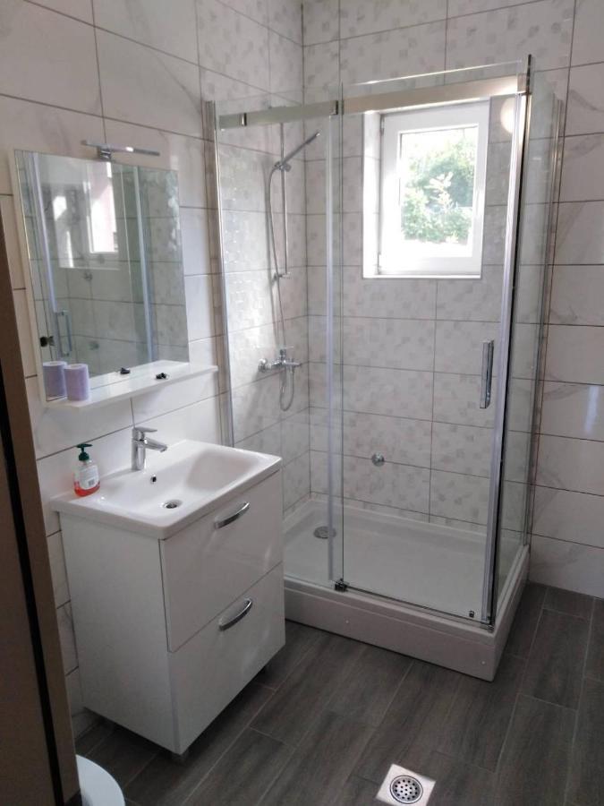 Апартаменти Apartman Mira Башка Екстер'єр фото